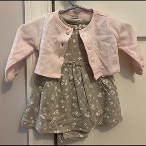 Carter’s 2 piece baby outfit